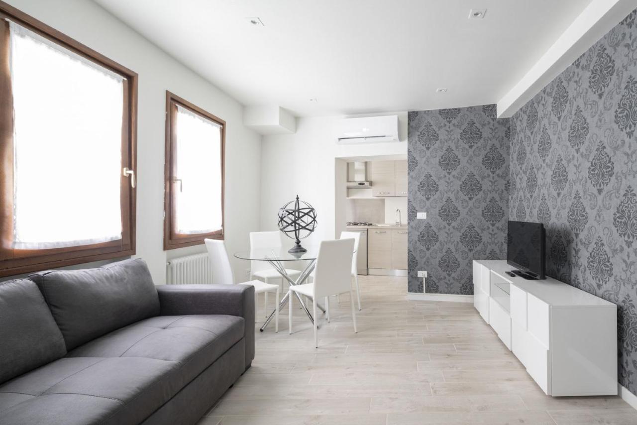 Apartments In San Marco With Canal View By Wonderful Italy Венеция Экстерьер фото